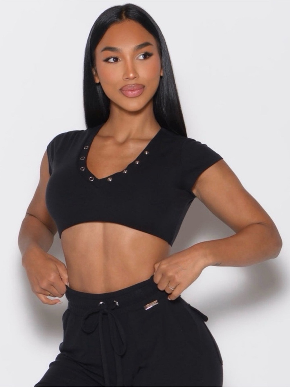 Bombshell Sportswear Ribbed Snap Crop Bra Top Black Short Sleeve Size M